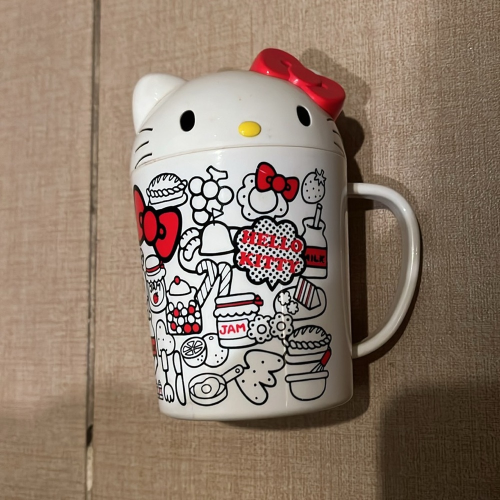 2 Hello kitty cup - Picture 5 of 7